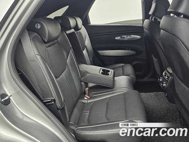 Genesis GV70, 2022 12