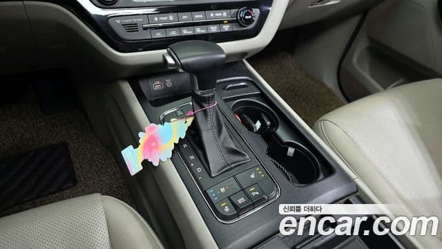 Kia All New Carnival Luxury, 2017 9