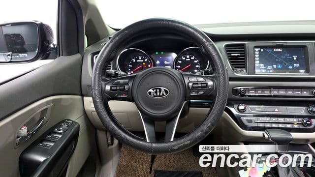Kia All New Carnival Luxury, 2017 13