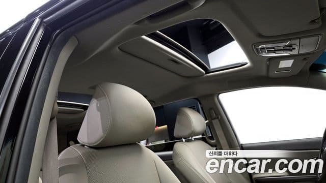 Kia All New Carnival Luxury, 2017 16