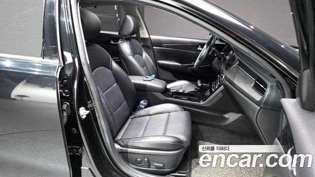 Kia K7 Premier 3.0 LPI Prestige(арендный автомобиль), 2020 10