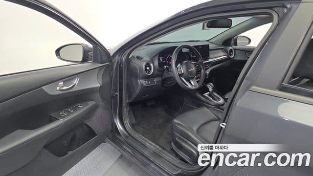 Kia The / новый New K3 2세대 Trendy, 2022 10