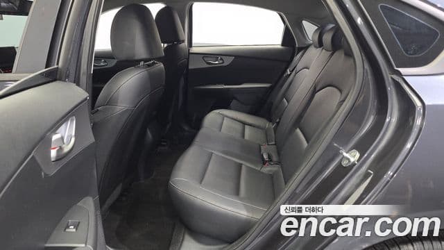 Kia The / новый New K3 2세대 Trendy, 2022 11