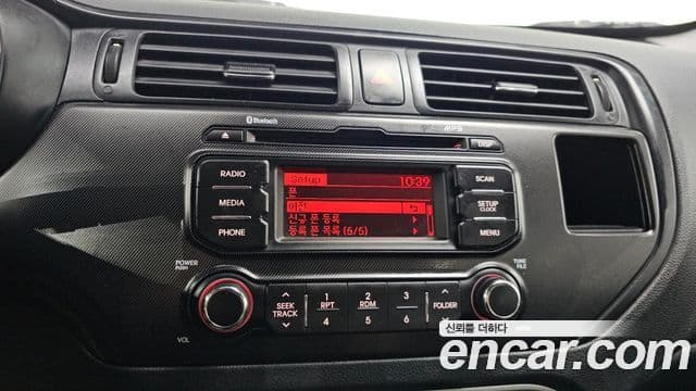 Kia All New Pride Luxury, 2012 16