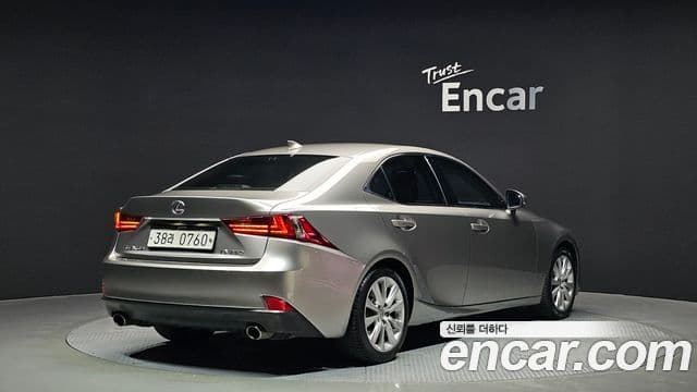 Lexus New IS250 XE30, 2015 2