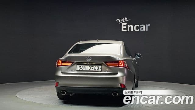 Lexus New IS250 XE30, 2015 4