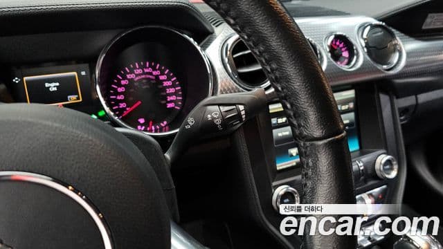 Ford Mustang купе, 2016 18