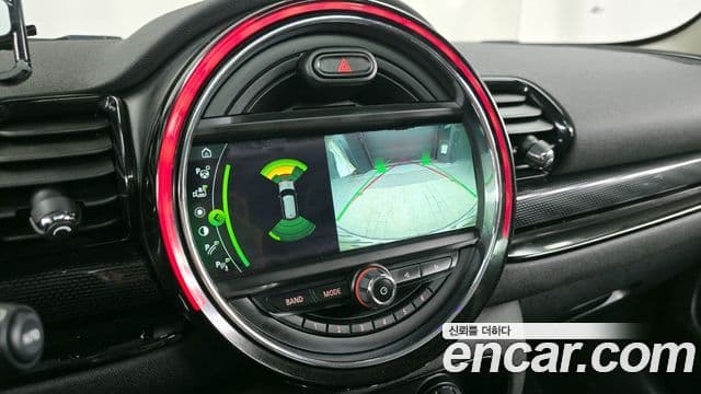 Mini Cooper D 클럽맨 2세대, 2018 15