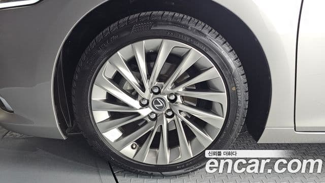 Lexus ES300h 7세대 Luxury Plus, 2020 все фото