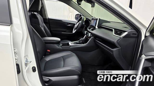 Toyota RAV4 5세대, 2022 11