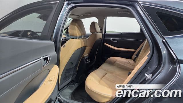 Hyundai Sonata гибрид (DN8) Inspiration, 2023 12