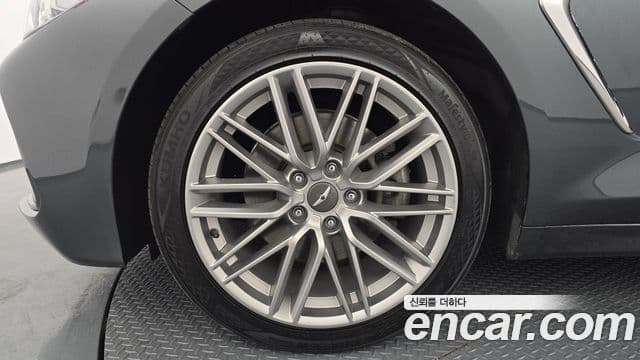 Genesis G70 Elite, 2019 все фото