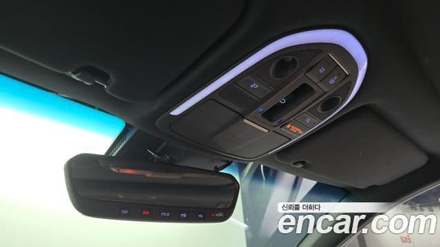 Genesis G70 Elite, 2019 18