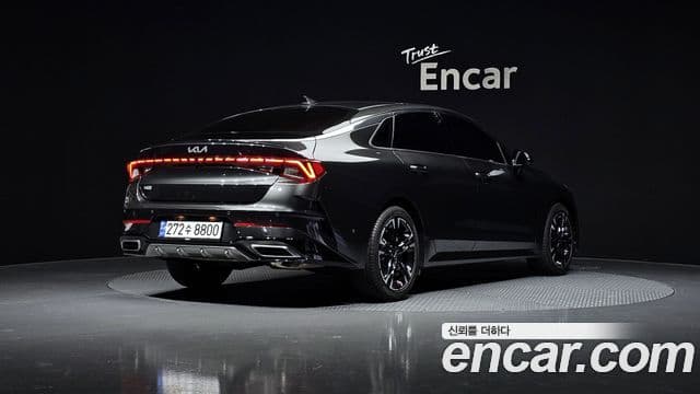 Kia K5 3세대 Signature, 2023 2