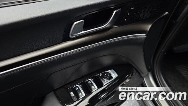 Kia K5 3세대 Signature, 2023 16
