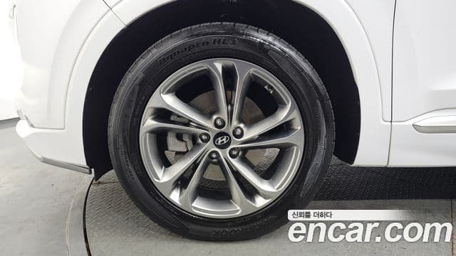 Hyundai Santa Fe TM Inspiration, 2019 все фото