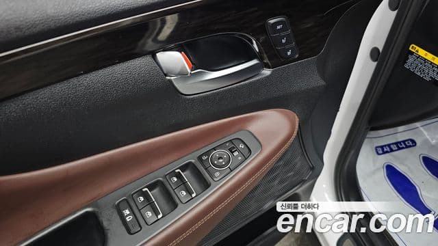 Hyundai Santa Fe TM Inspiration, 2019 13