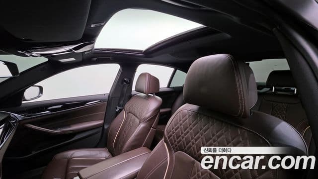 BMW 5시리즈 (G30) 523d xDrive M Sport, 2021 19