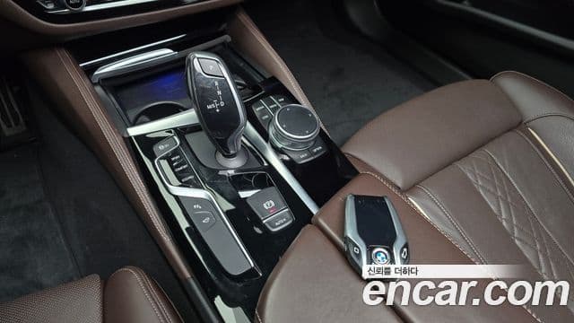 BMW 5시리즈 (G30) 520d M Sport Plus, 2018 9
