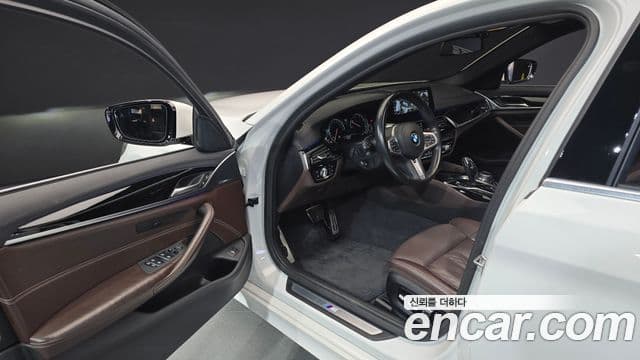 BMW 5시리즈 (G30) 520d M Sport Plus, 2018 10