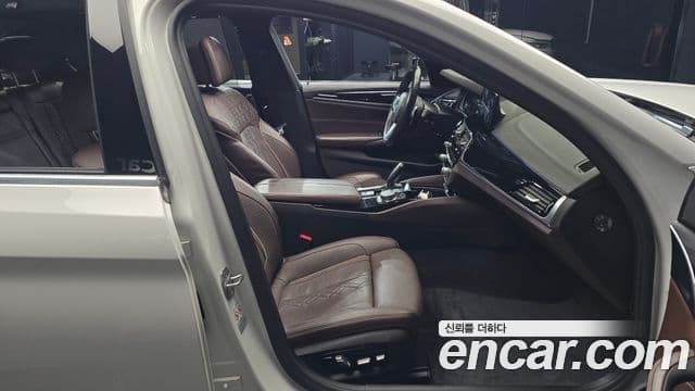 BMW 5시리즈 (G30) 520d M Sport Plus, 2018 11