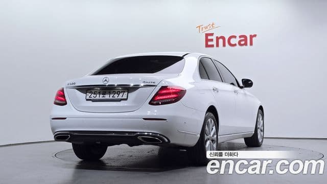 Mercedes-Benz E-класс W213 Exclusive, 2020 2