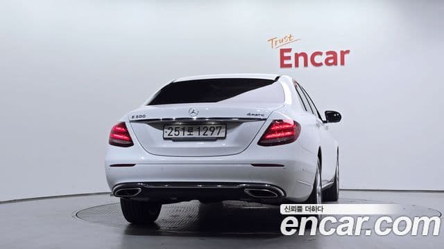 Mercedes-Benz E-класс W213 Exclusive, 2020 4