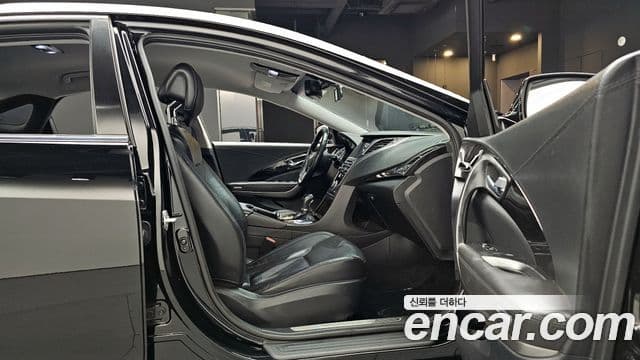 Hyundai Grandeur HG Modern, 2015 11