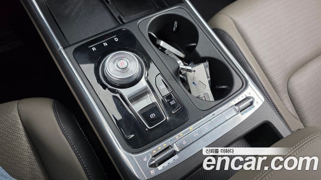 Kia The / новый New Carnival 4세대 Signature, 2025 9