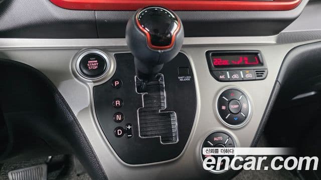 Kia The / новый New Ray Signature, 2021 9