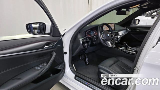 BMW 5시리즈 (G30) 520i M Sport, 2023 10