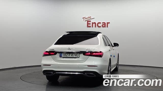 Mercedes-Benz E-класс W213 AMG Line, 2022 4