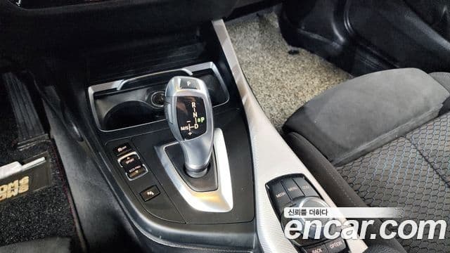 BMW 1시리즈 (F20) 118d M Sport Shadow 5도어, 2018 9