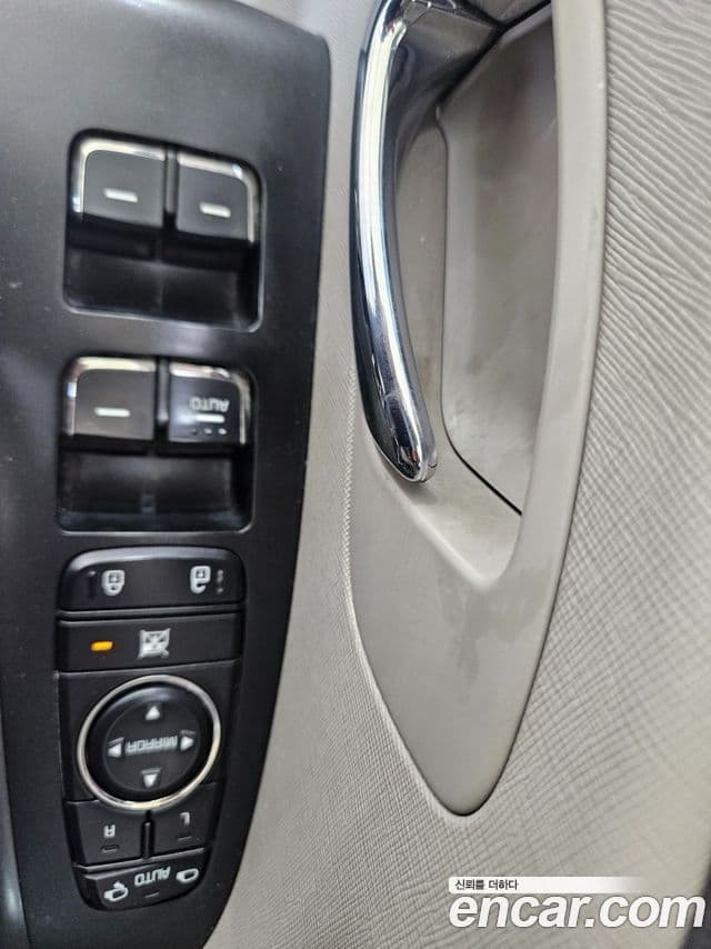 Kia All New Carnival Luxury, 2018 9