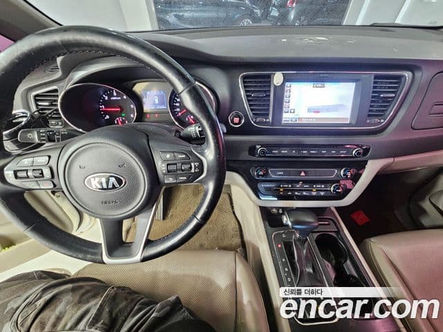 Kia All New Carnival Luxury, 2018 13