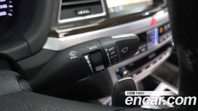 Genesis G80 Premium Luxury, 2019 18