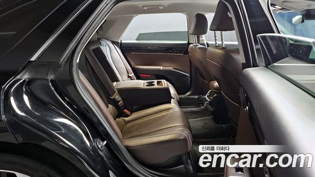 Hyundai Grandeur гибрид (GN7) Exclusive, 2023 13