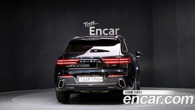 Genesis GV70, 2021 4