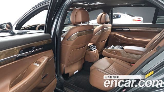 Genesis G90 Premium Luxury, 2019 12