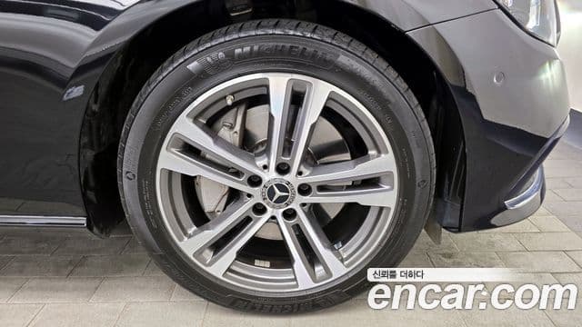 Mercedes-Benz E-класс W213 Avantgarde, 2022 все фото