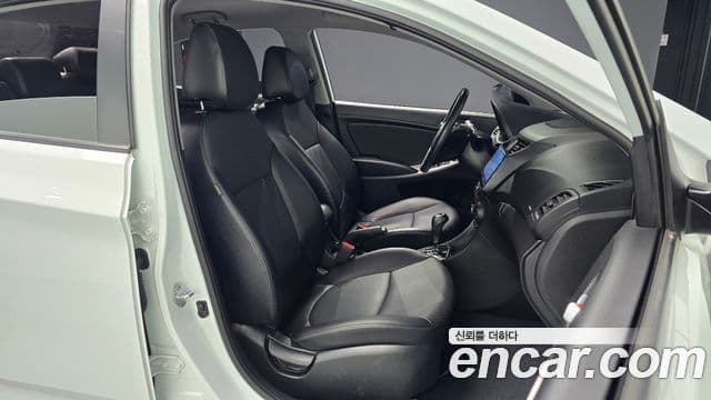 Hyundai Accent(новый кузов / новое поколение) Modern, 2017 10