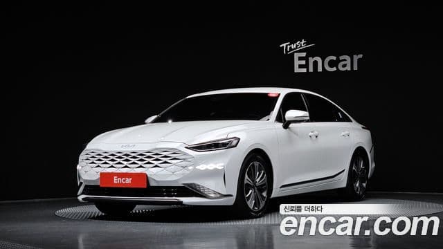 Kia K8 Signature, 2022 1