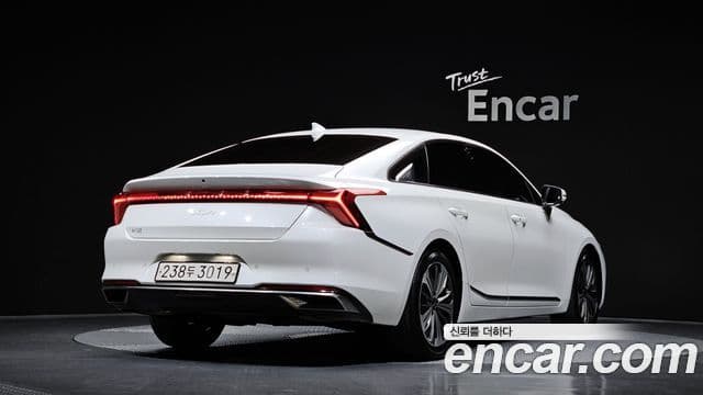 Kia K8 Signature, 2022 2