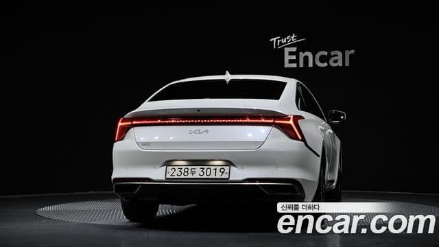 Kia K8 Signature, 2022 4