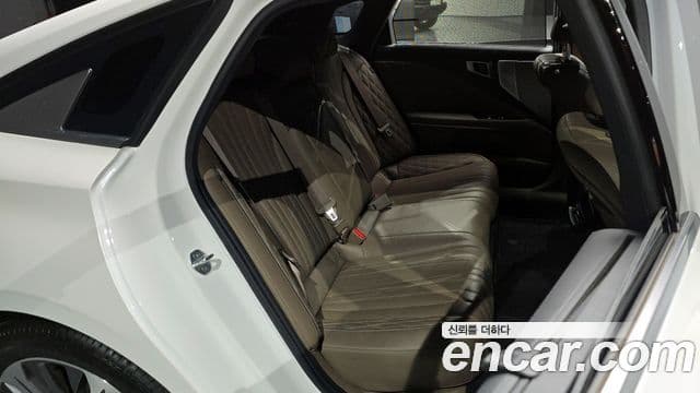 Kia K8 Signature, 2022 12