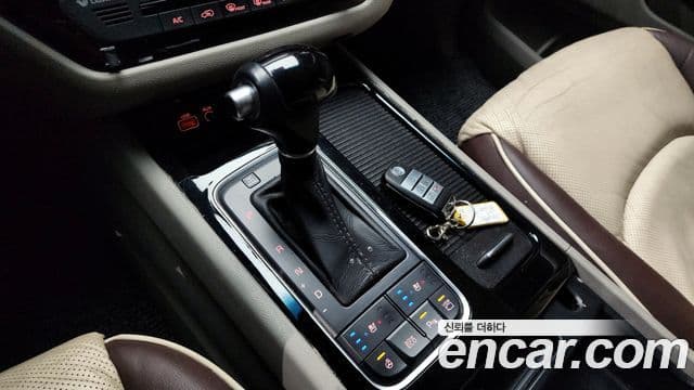 Kia All New Carnival Noblesse, 2015 9