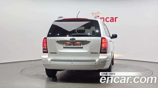 Kia Carnival R President, 2014 4