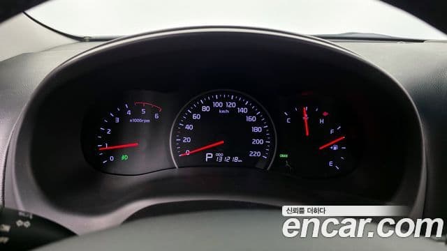 Kia Carnival R President, 2014 8