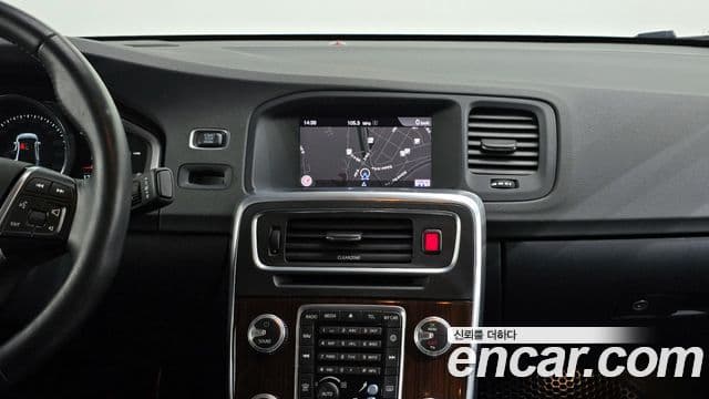 Volvo S60 2세대, 2018 14