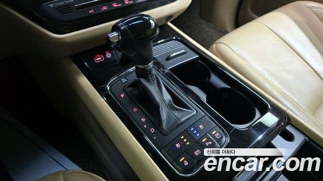 Kia All New Carnival Noblesse, 2016 9